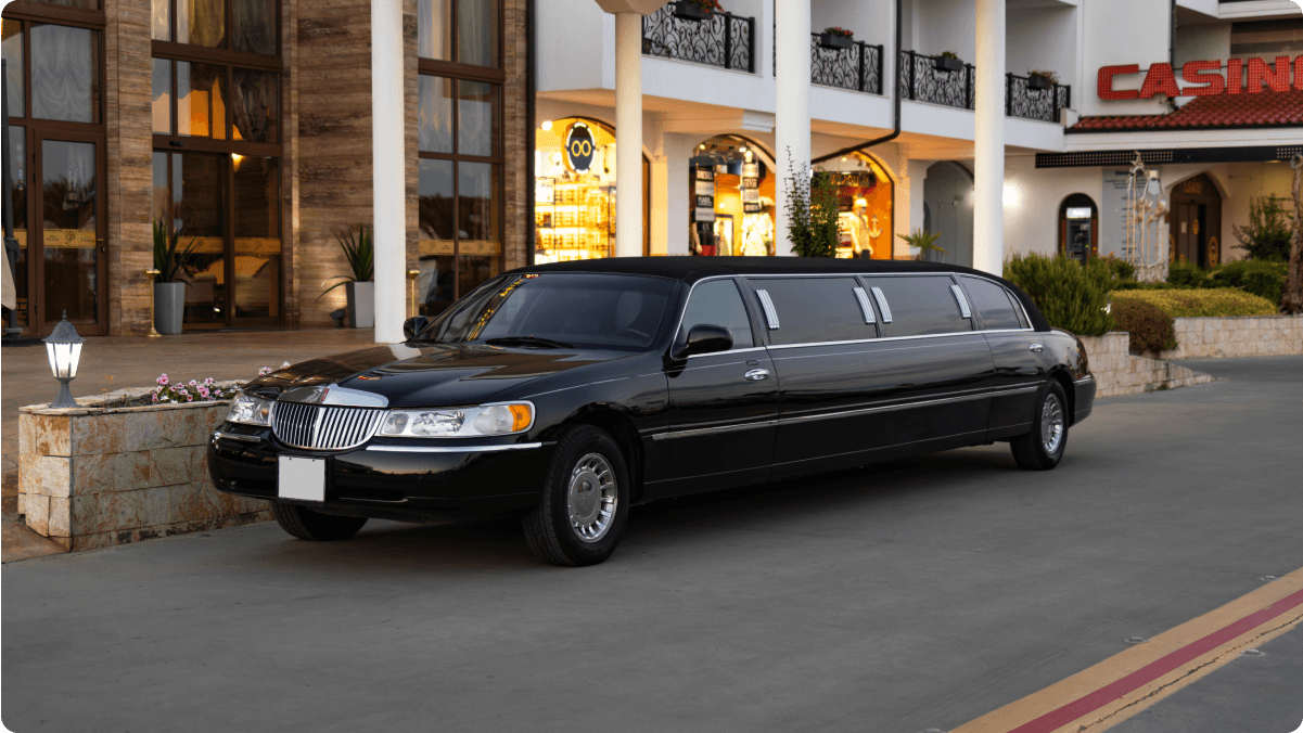 Lincoln Stretch Limo Exterior